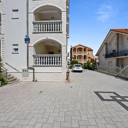 Sa Dovodja * Vodice